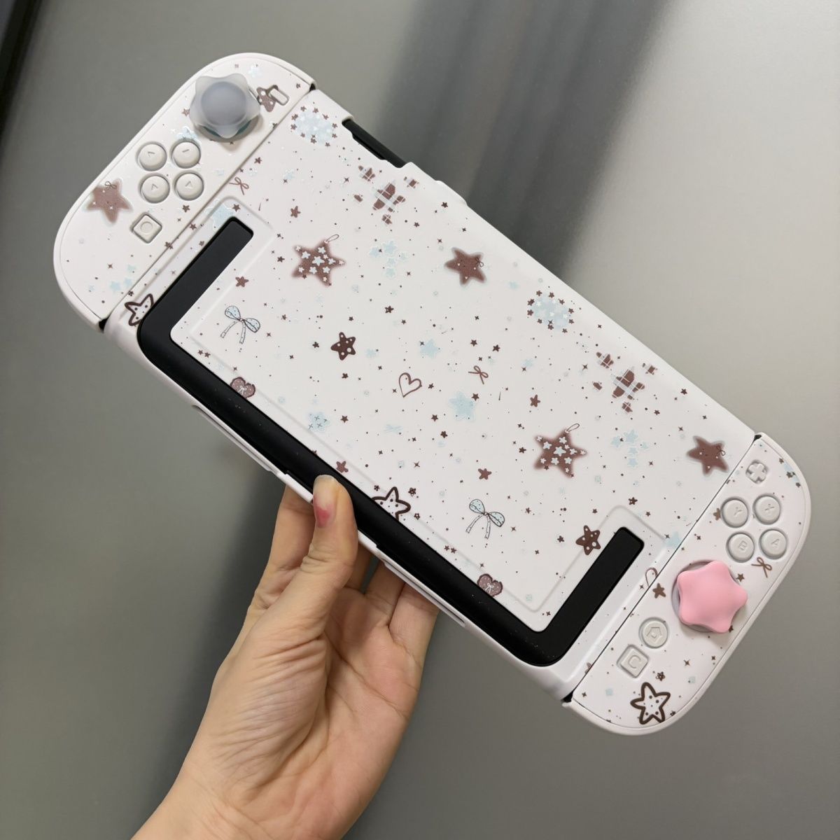 เคสป้องกันแบบแยกส่วนดีไซน์ดั้ง - Gaming Console Design บทวิจารณ์และราคา